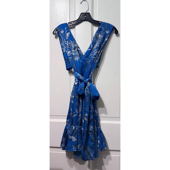 Alexis Blue Floral Print Silky Open Tie Back Mini Dress Size S - Picture 3 of 13